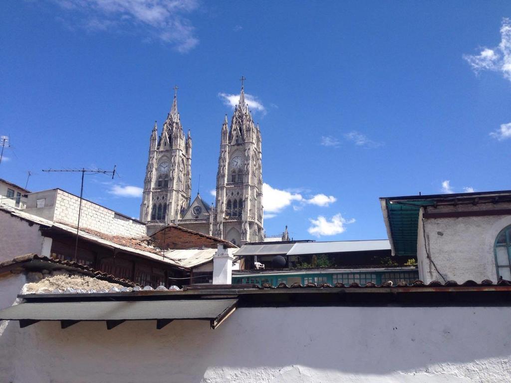 Apartamentos Colonial Home Quito Exterior foto